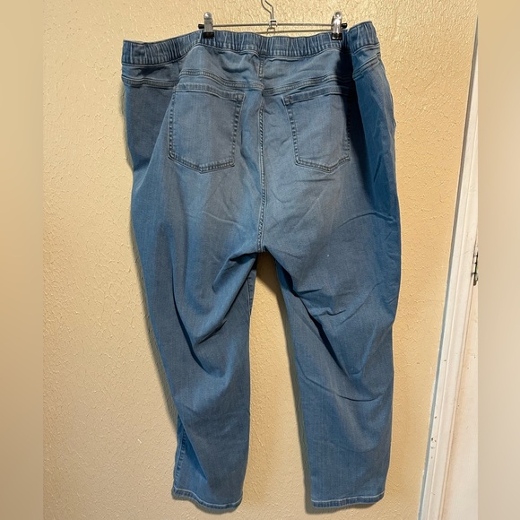 Torrid Pull-On Boyfriend Straight Super Soft Stretchy Jean‎ Plus Size 5X 28 - Picture 4 of 8